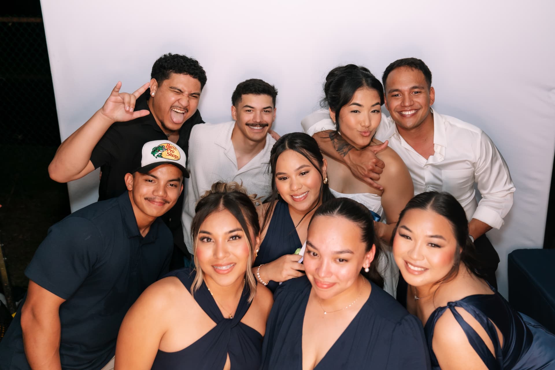 Wedding party crowding into the Stel Star photobooth